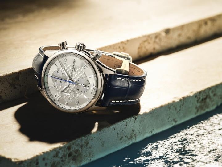 Frédérique Constant presents the Runabout RHS Chronograph Automatic model as a tribute to its collaboration with the Italian yacht company Riva.