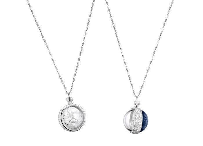 Pendentif Boule with Snow Setting by Hermès