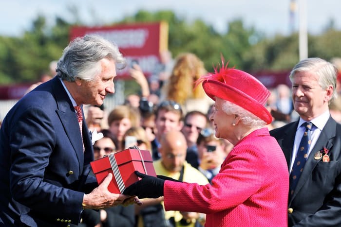 The Queen presents Mr Arnaud M. Bamberger with the Award