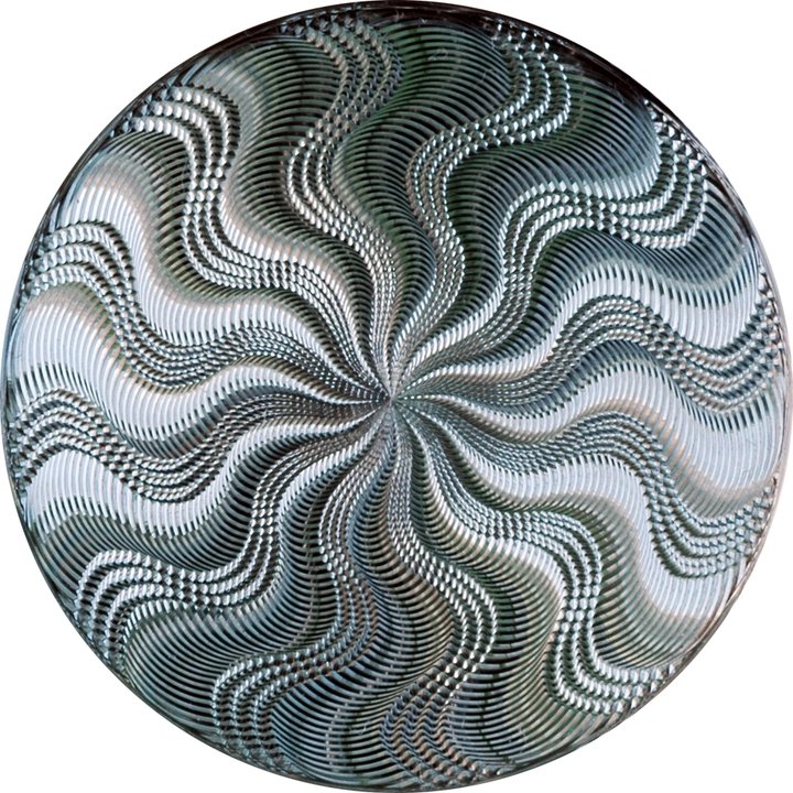 “Inca Sun”” guilloché pattern, an example of Yann von Kaenel's creativity The tenacity of the manual engine-turner 