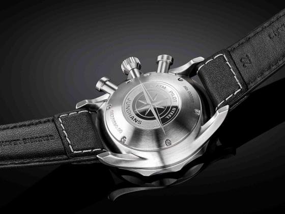 Junghans' Meister Pilot takes one step forward, one step back 