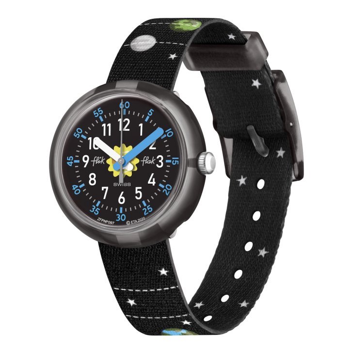 Flik Flak's 'Power Time' three-hand watches cater to older kids' needs and style preferences. The colour-coded dials and hands match the hour and minute markers to promote intuitive learning.