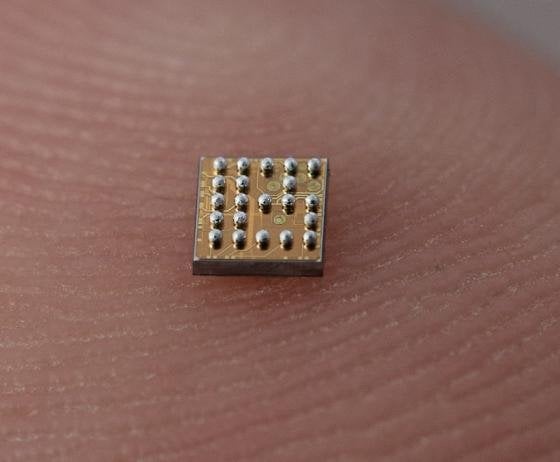 Swatch Group introduces the world's smallest Bluetooth chip