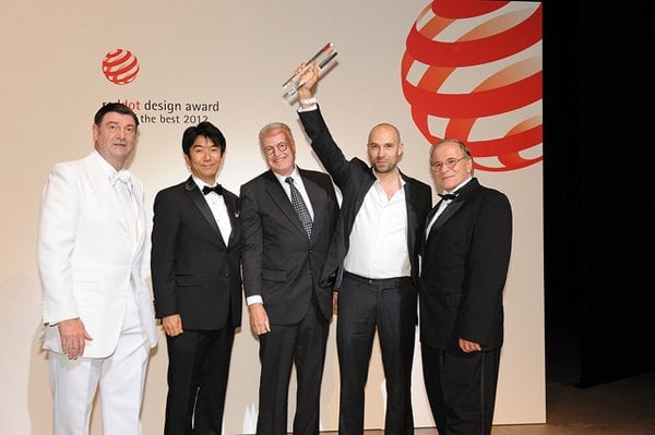 Ventura CEO Pierre Nobs, third from left, and designer Simon Nusslein, second right, with their red dot design “Best of the Best” award