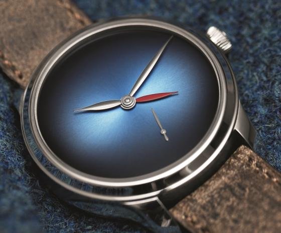 Is this the simplest dual time luxury watch on the market today?