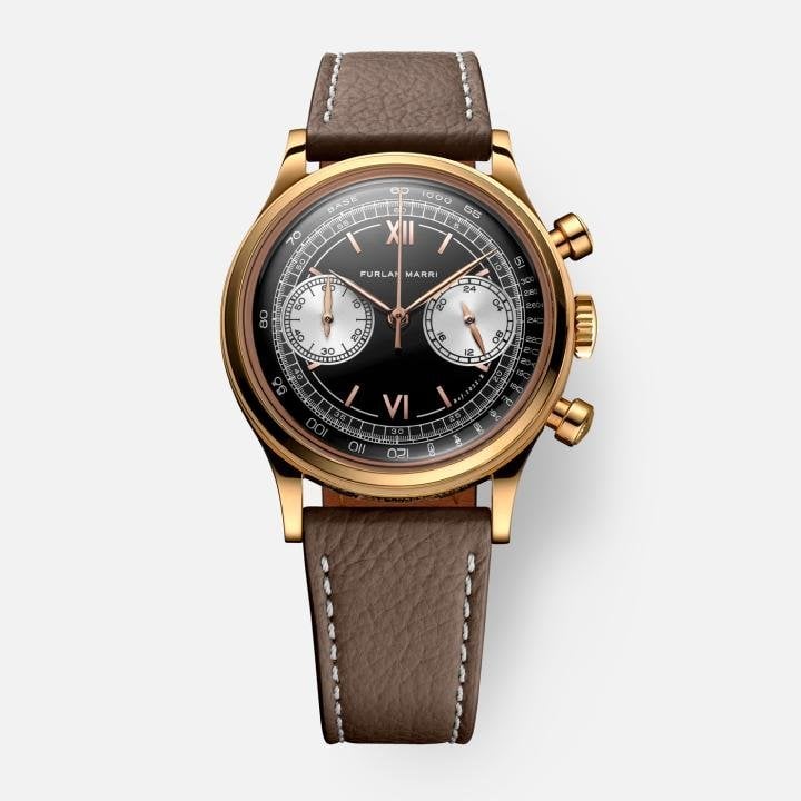 The chronograph launched by the young Furlan Marri brand is inspired by a Patek Philippe waterproof chronograph manufactured in the 1940s and nicknamed “Tasti Tondi” in reference to its distinctive pushers.