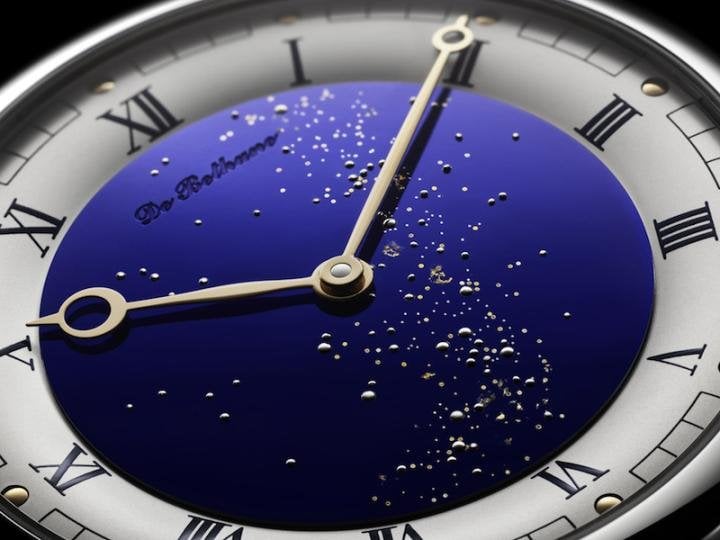 The stunning dial of the “Starry Varius”