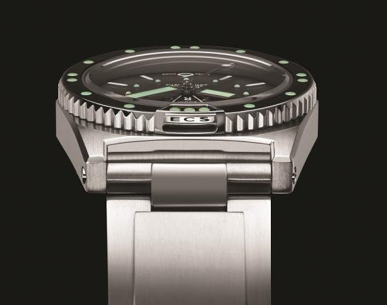 The new Grands Fonds 300, a proper diver's watch