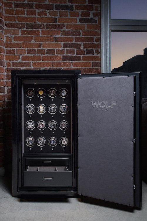 1834, top-of-the-range collection of rotating module safes by Wolf
