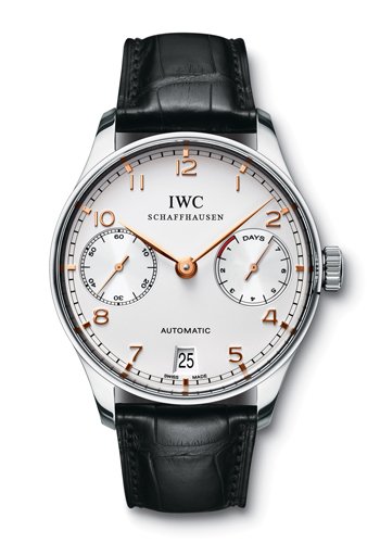 Feng Xiaogang received a Schaffhausen classic masterpiece ? a Portuguese Automatic (Ref. IW500114) in stainless steel, with the engraving “For the Love of Cinema” on the reverse.