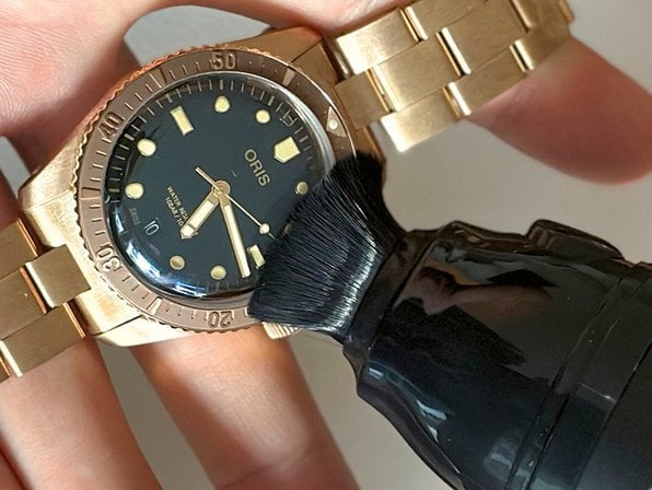 AIS Collective Bronzepen™ Shaping: the future of watch care