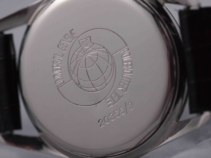 The famous Polerouter caseback representing the connection of the two continents across the North Pole 