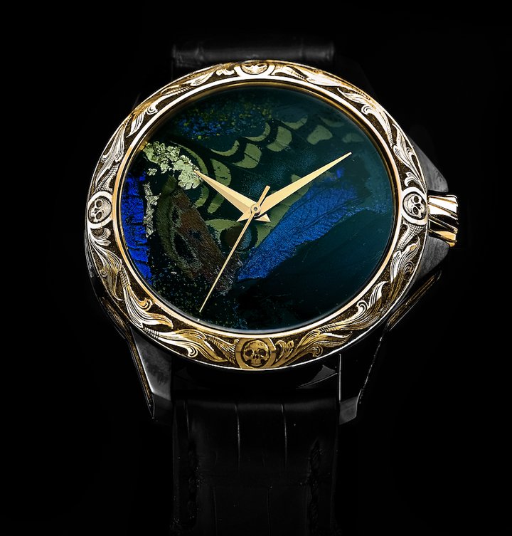 A model from the Art collection, illustrating the brand's rich creative palette.