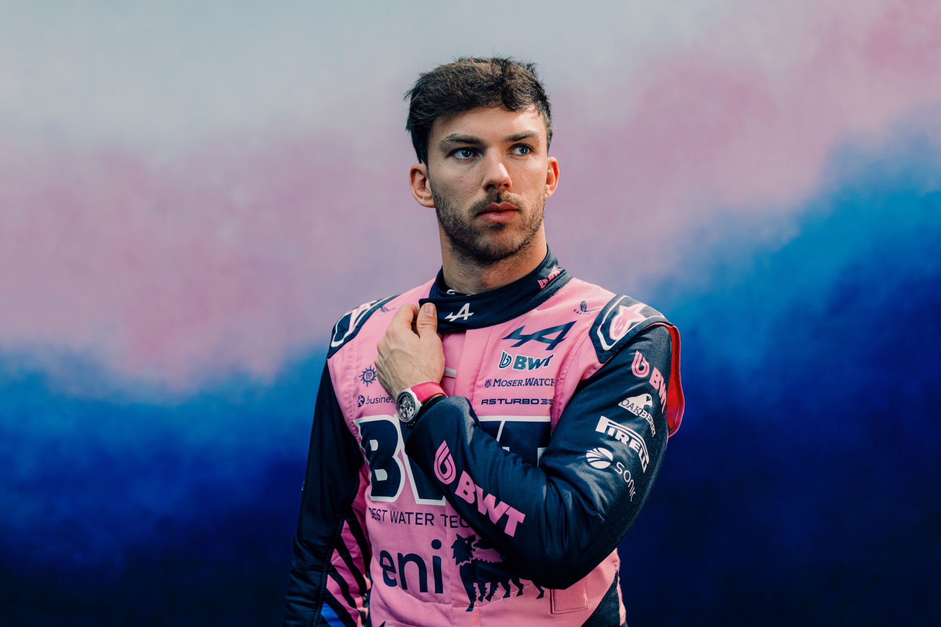 H. Moser & Cie Streamliner Alpine Drivers & Mechanics Pink Editions