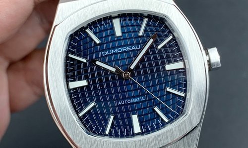 Dumoreau introduces its DM01 sports watch