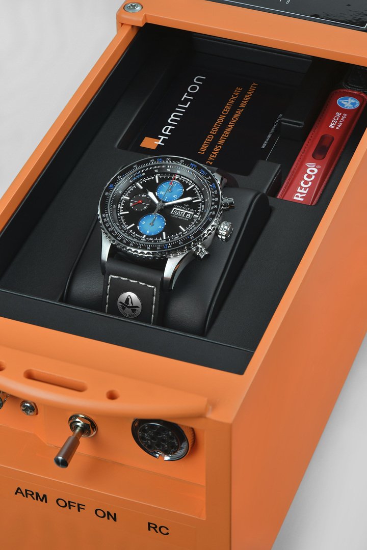 Presenting Hamilton's special timepiece for Air Zermatt 