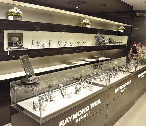 RAYMOND WEIL strengthens India operations through new openings