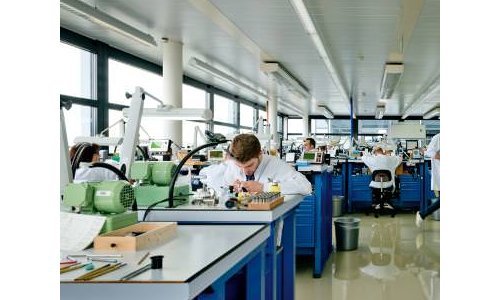 PATEK PHILIPPE - The manufacture within a manufacture