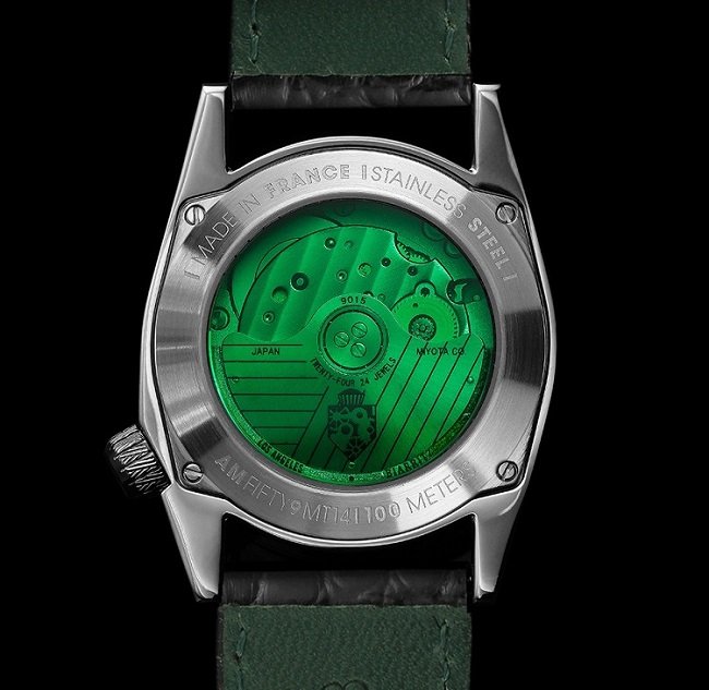 Exhibition AM59 case back in green