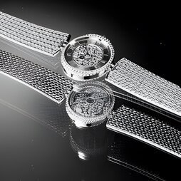 LONGINES