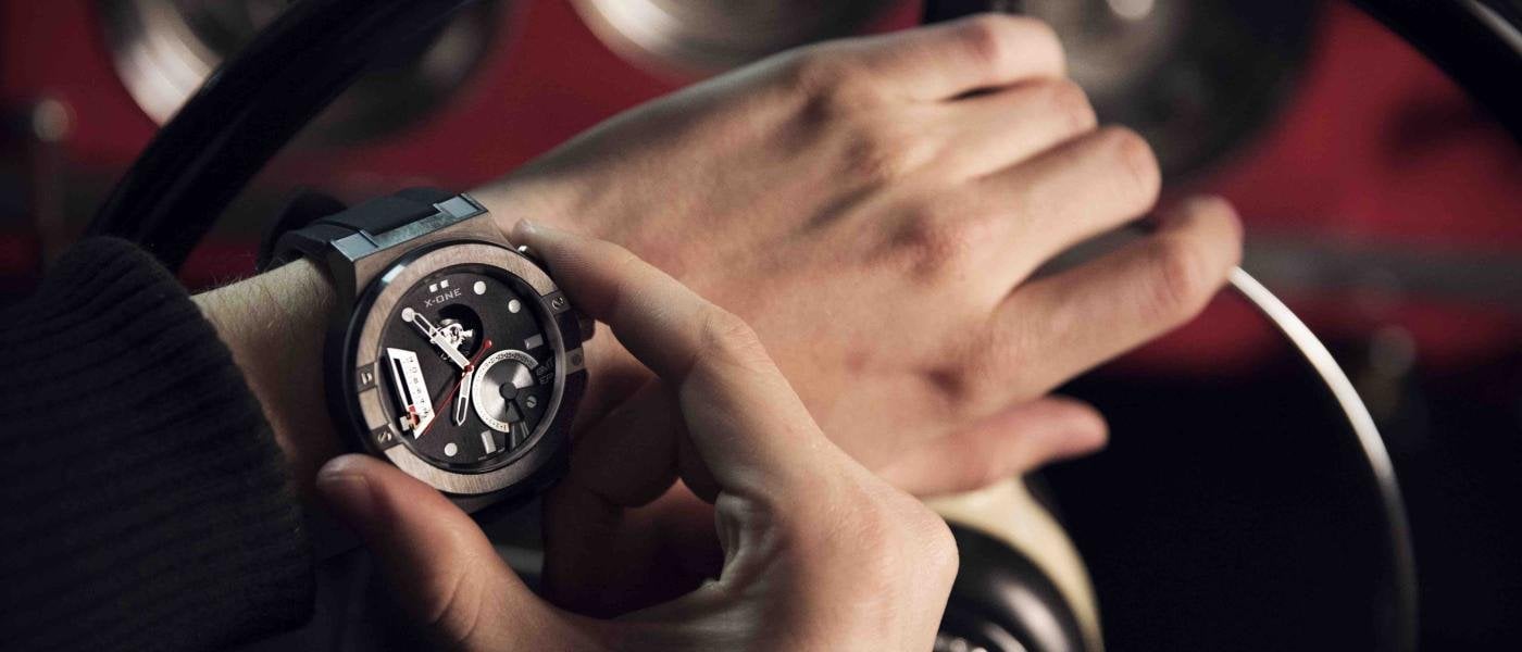 X-One and Frédérique Constant both recently presented mechanical smartwatches.