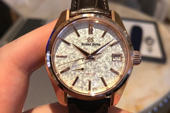 One of the limited edition Grand Seiko Spring Drive 44G for the US market, featuring the “Kabuki Kimono” texture on the dial