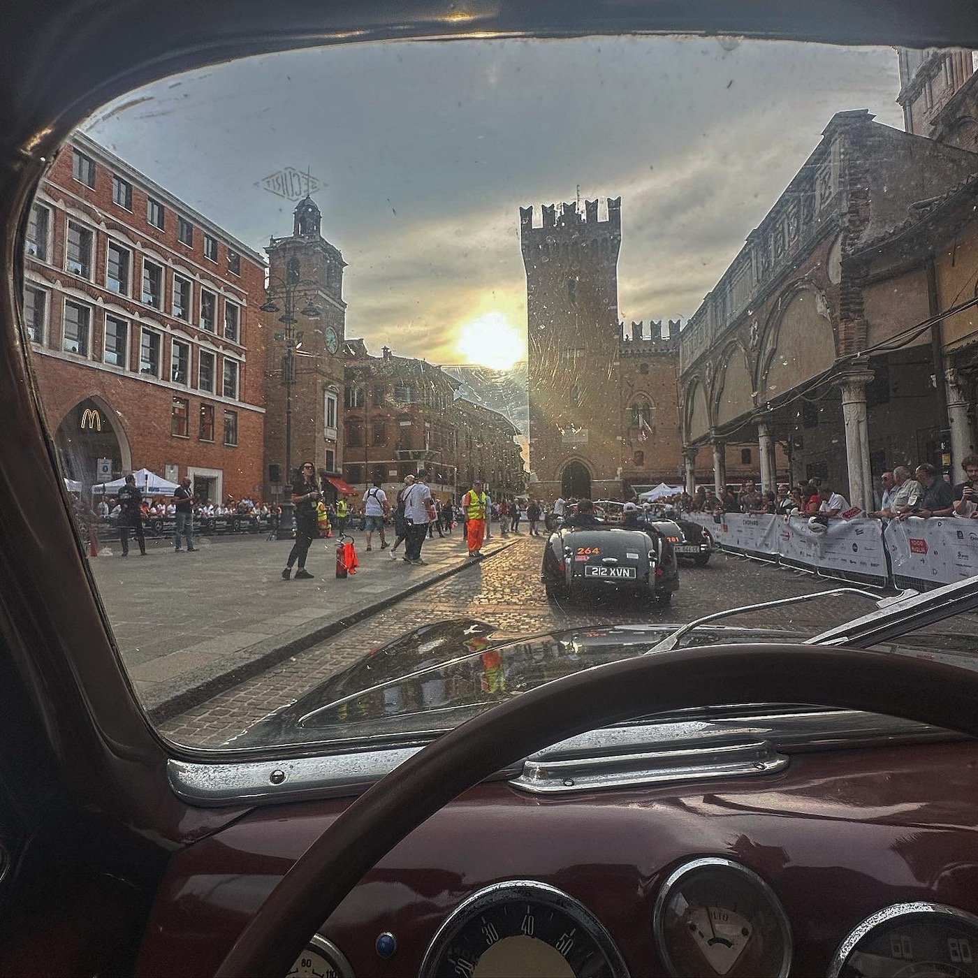 Mille Miglia: a country united