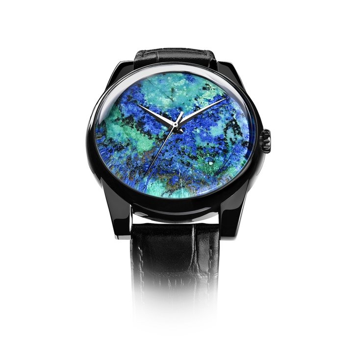 The Dome Earth model with its Crysocholla dial.