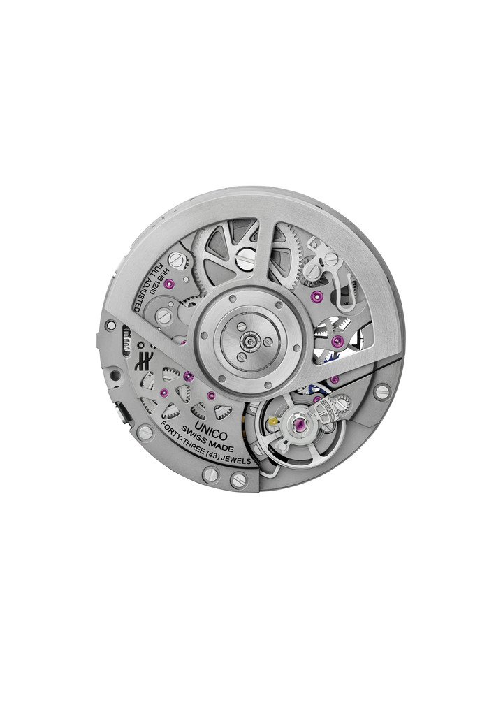 The movement also incorporates five patented innovations, including two oscillating pinion clutches, an anti-vibration system, a frictionless ratchet wheel locking mechanism, a fine balance adjustment system, and a constant-pressure friction system for the minute counter.