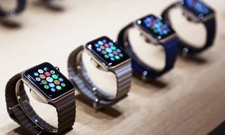 Smartwatches at Baselworld… but without Apple?!