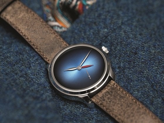 Is this the simplest dual time luxury watch on the market today?