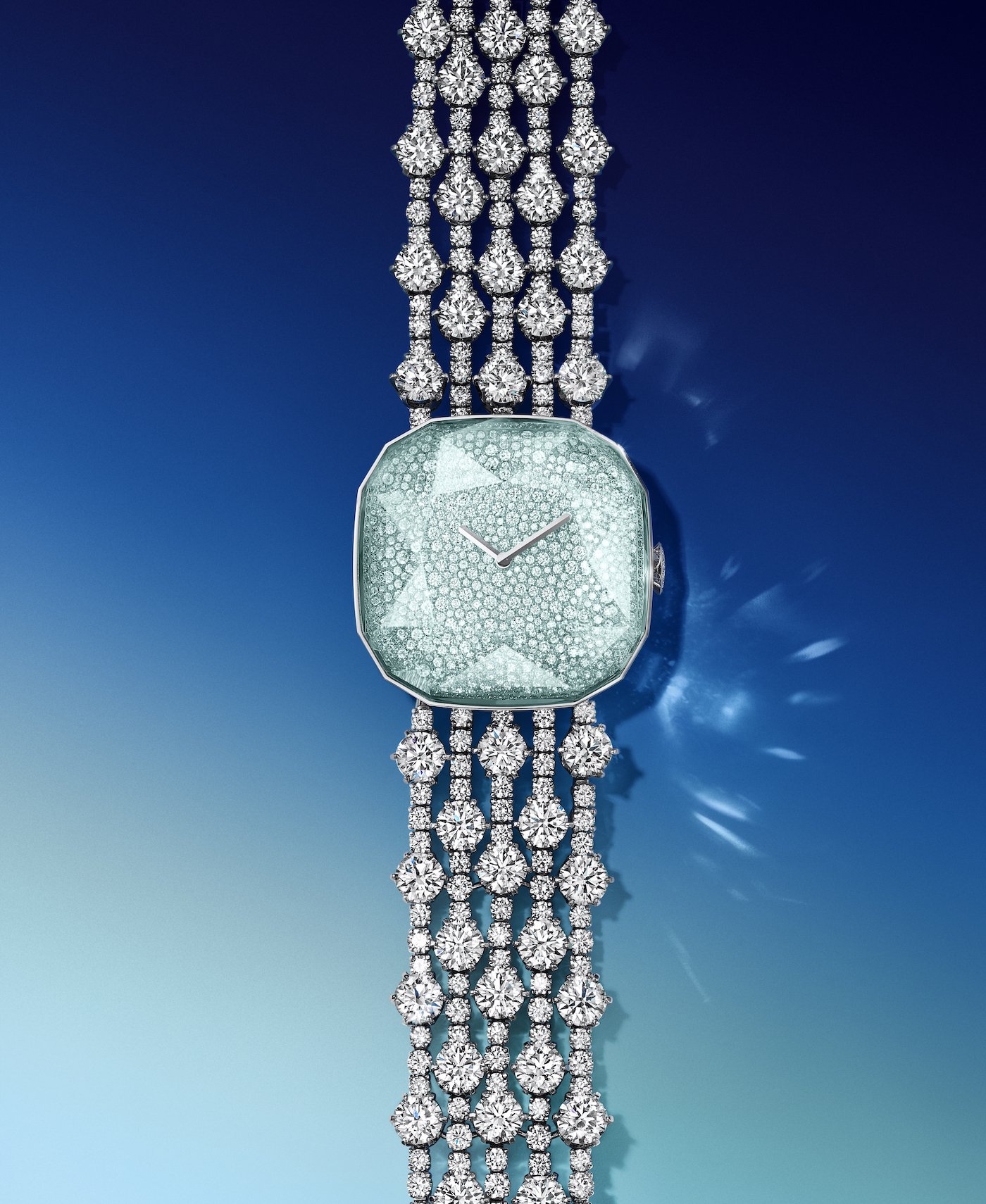 Tiffany & Co. クリスタル花瓶 リブデザイン Tiffany & Co. - ティファニー社製ロックカットクリスタルガラス