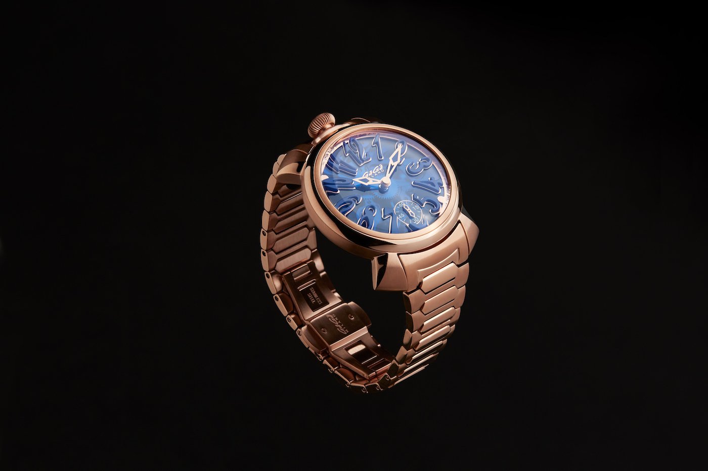 Gagà Milano unveils the Manuale Forty-Four Hand-Winding collection