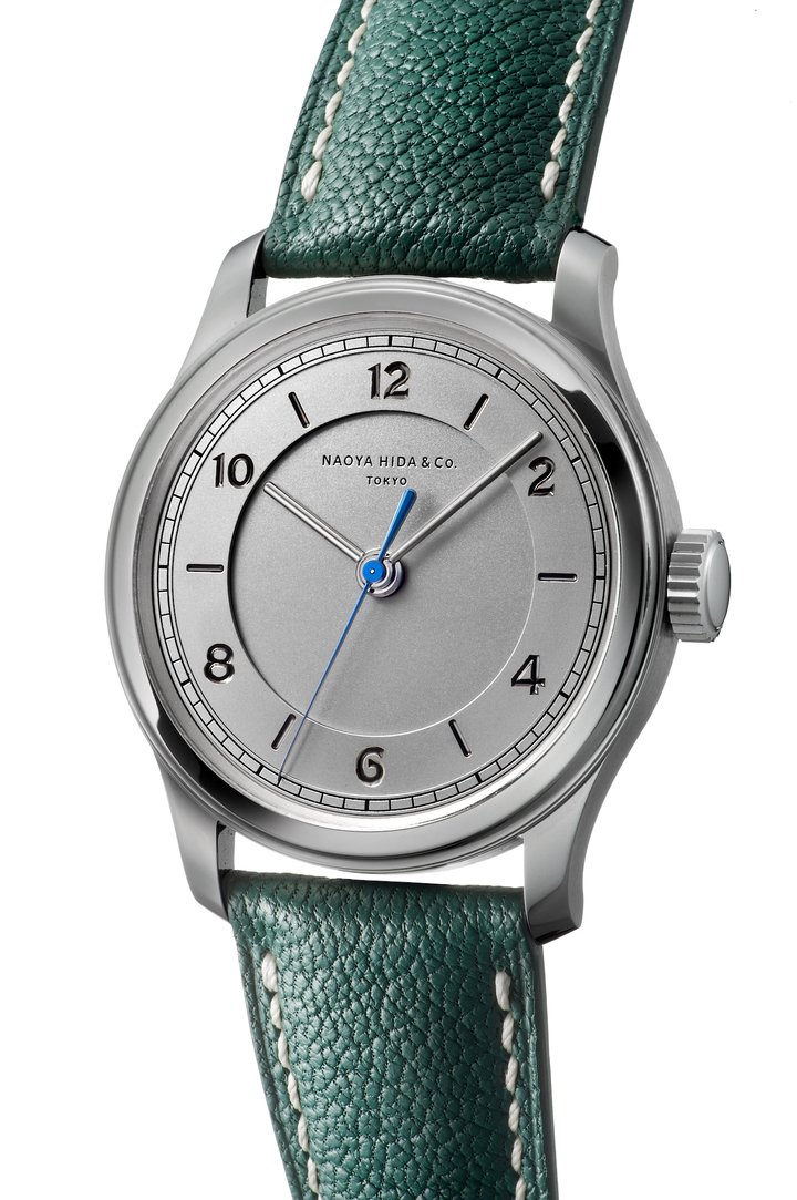 NH TYPE2C has a dial made of Germain silver, with hand-engraved Arabic indexes.