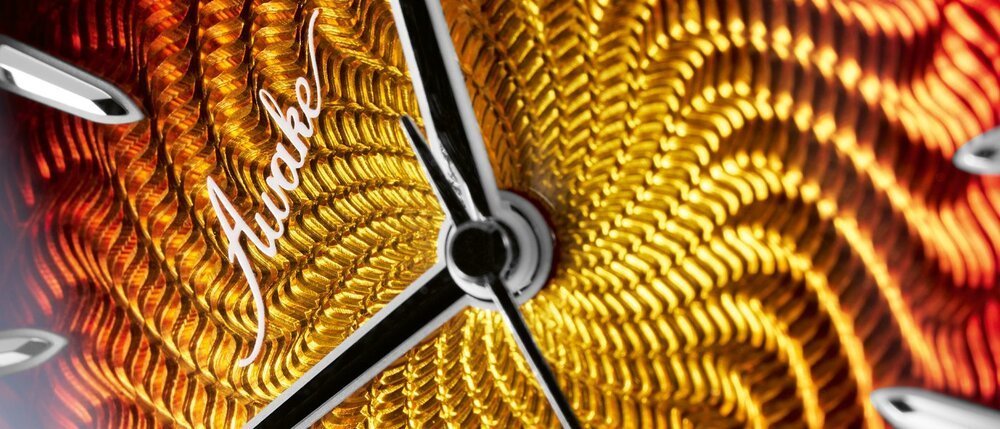 Awake Son Mài Guilloché: exceptional craftsmanship