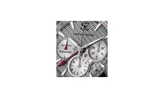 Olympia – The Sporty, in black and white