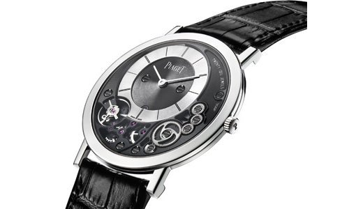 SIHH 2014 - PIAGET and the constraints of size on the watch and the company
