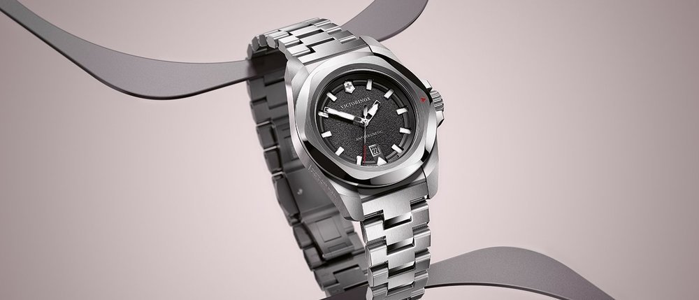 Victorinox I.N.O.X. Collection: new diameters, same strength