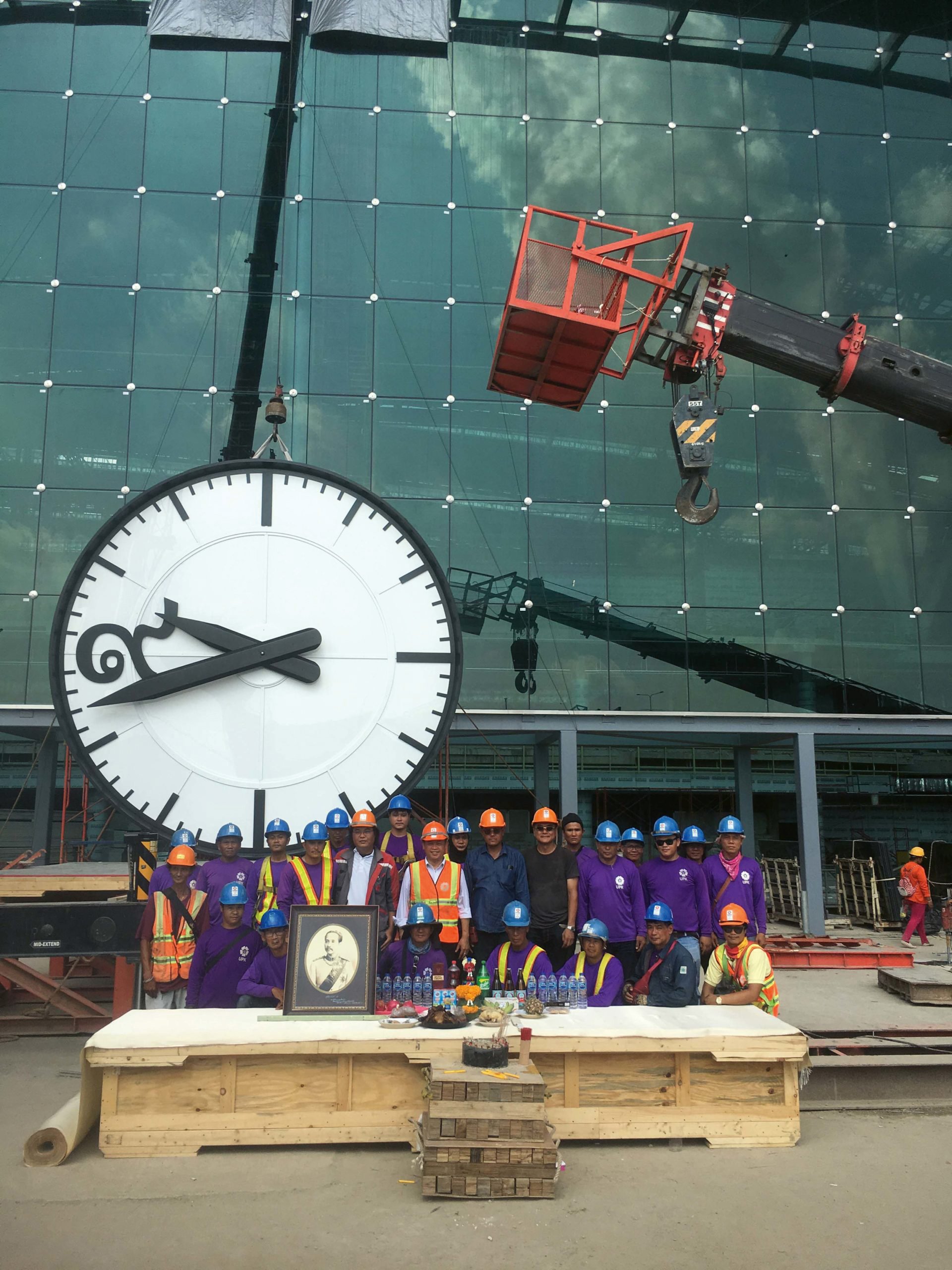 Electric Time Company: time on a giant scale