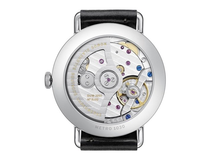 The in-house DUW 3001 movement