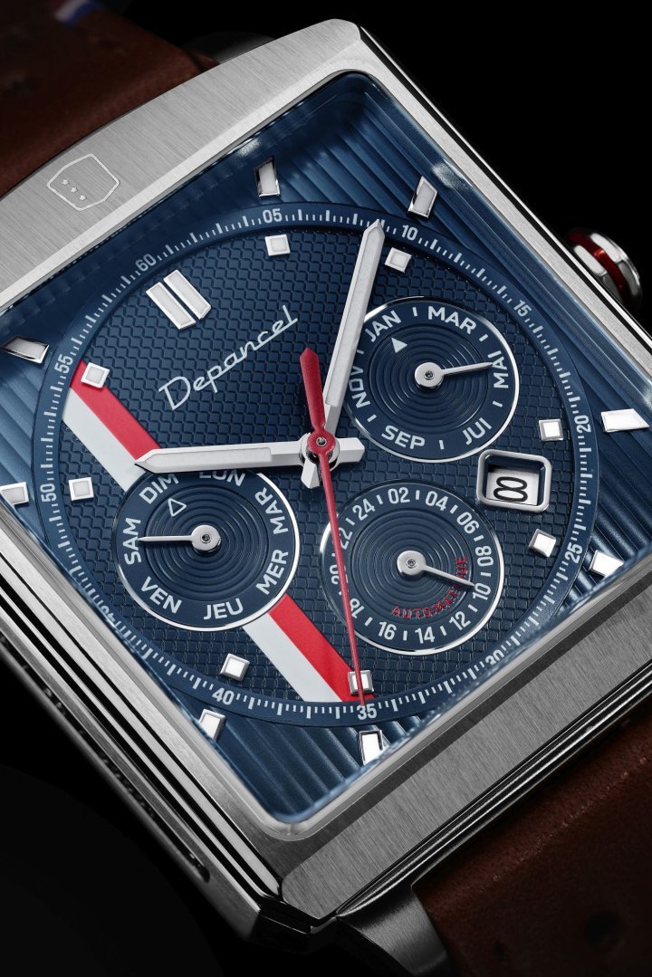 The Serie-R collection, Depancel's current best-seller, with its rectangular case