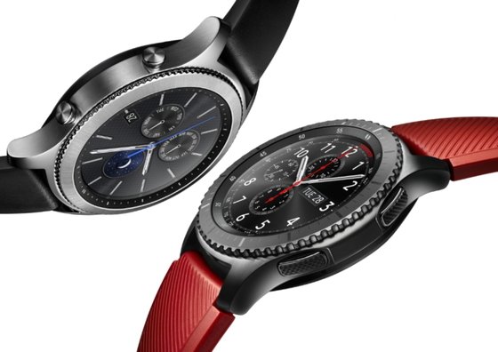 Samsung unveils the new, classically inspired, Gear S3