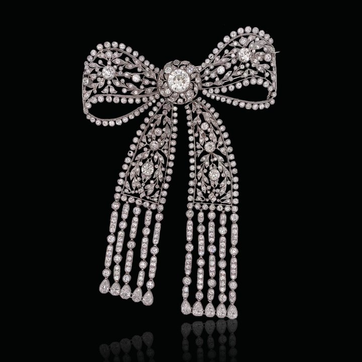 Paul Fisher Inc ¬– Edwardian platinum and diamond bow