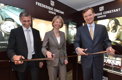From left to right : Olivier Cohen, Director of Espace Temps, Aletta and Peter Stas, Founders, COO and CEO of Frederique Constant