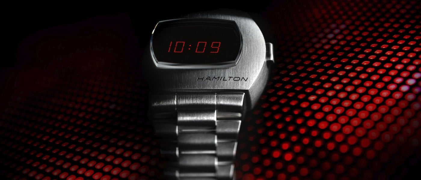 Discover the SMARTWATCH: a connected watch that capitalises on current