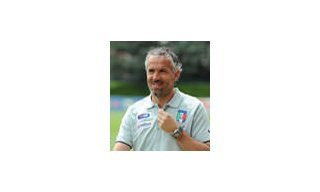 CVSTOS and Roberto Donadoni