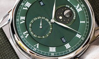 De Bethune launches the new DB25QP with green guilloche dial 