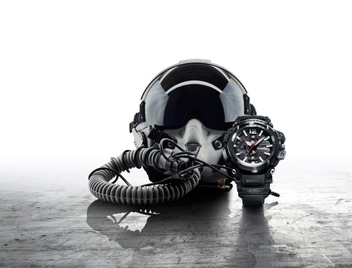 The Triple-G construction of the GPW-2000 G-SHOCK Gravitymaster provides protection from three types of gravitational stress – external shocks, centrifugal force and vibrations.