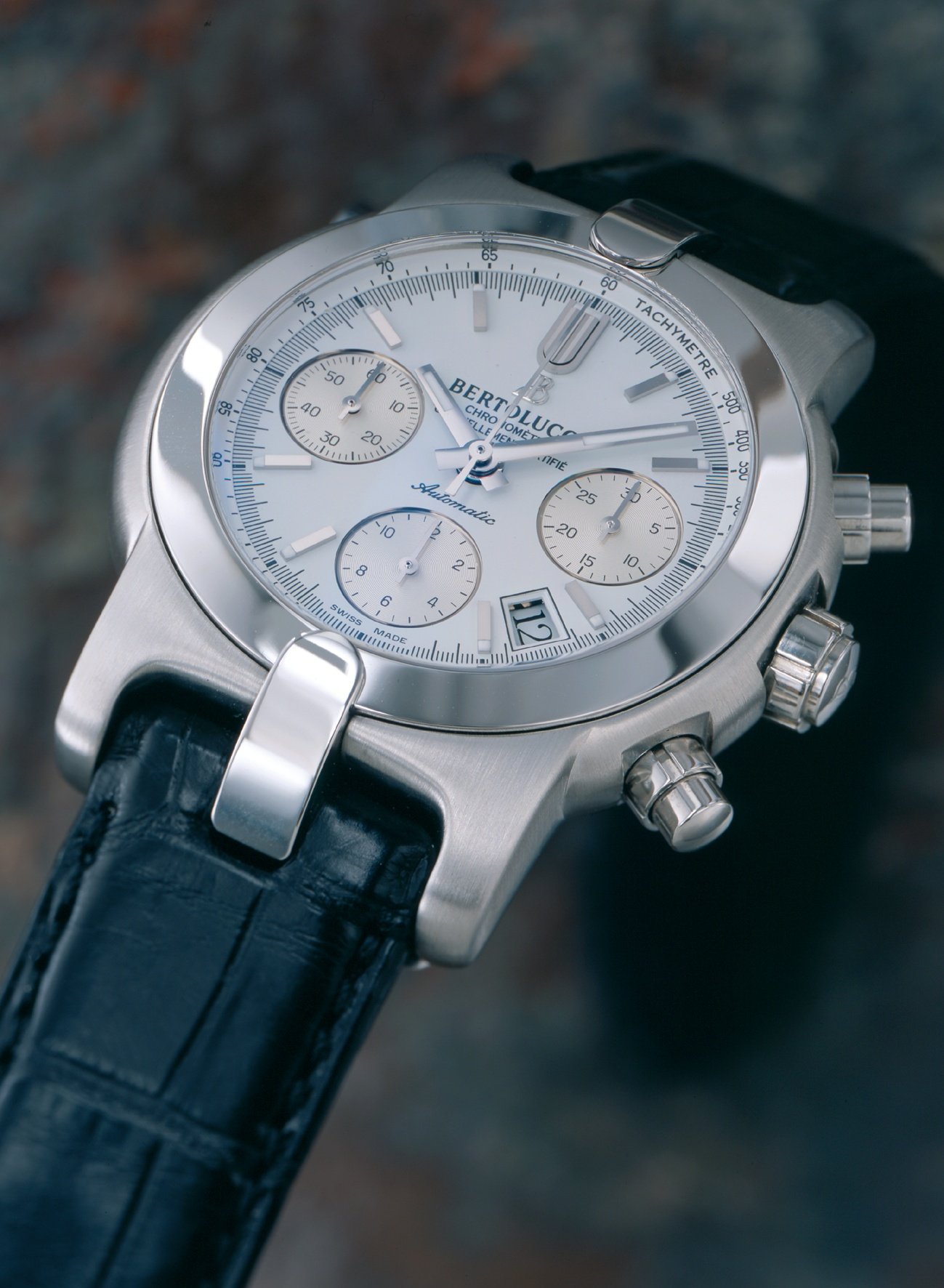 腕時計 ベルトゥッチ メンズ 12095 Bertucci Men's Highpolish - Black / Black HP Nylon シンプルかつ機能性に優れたミリタリーウォッチ。BERTUCCI