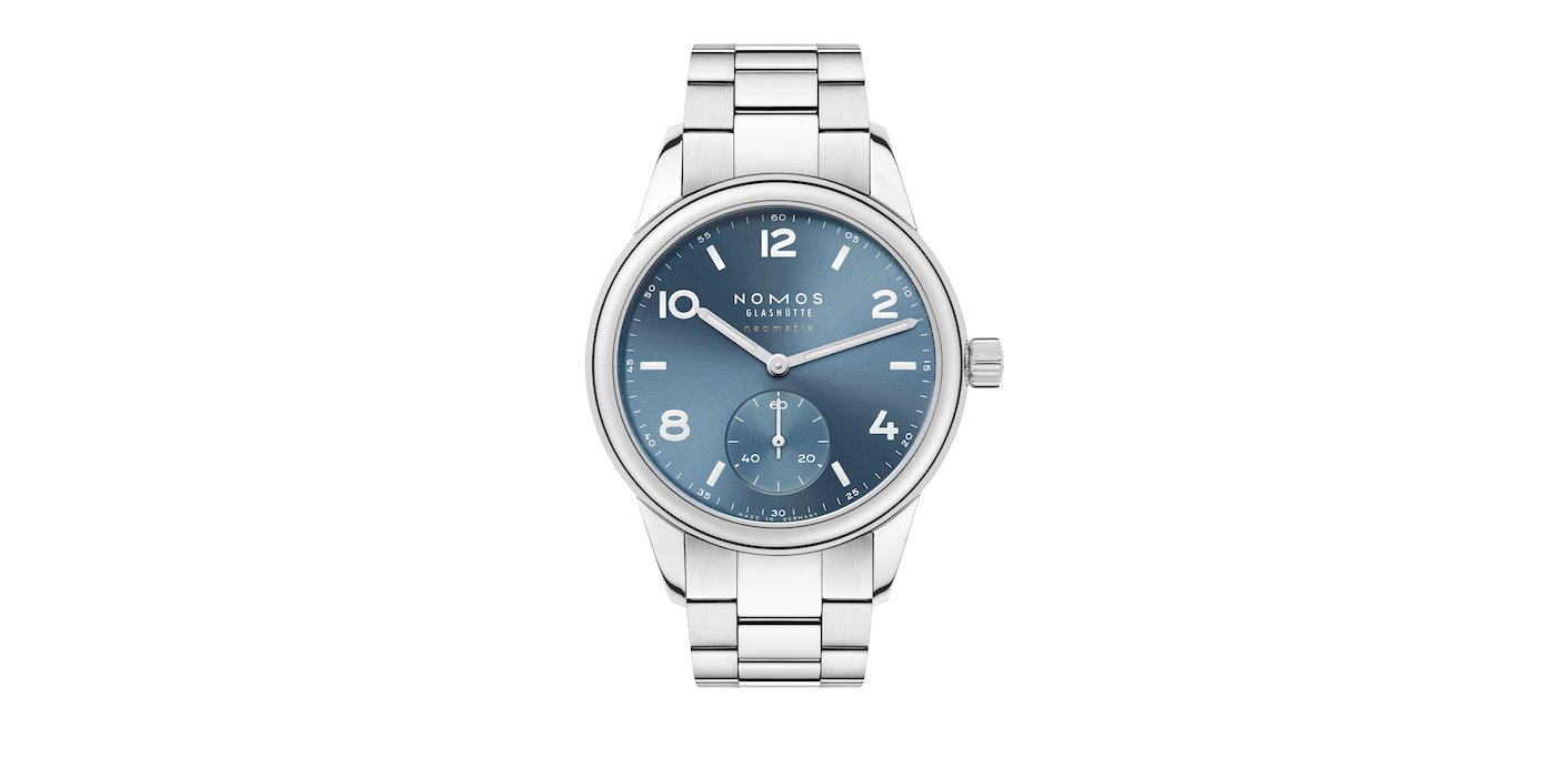 Radiant, uncomplicated and high-performance: the new model in the coveted Club Sport series is the perfect choice for life on the go.